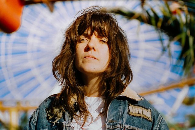 Watch Courtney Barnett cover Leonard Cohen's 'So Long, Marianne'