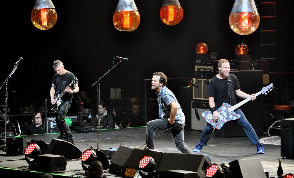 Pearl Jam is finally back on the road in support of ‘Gigaton’, announcing North American tour dates.