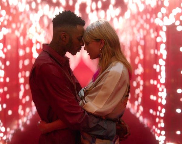 Taylor Swifts drops a new video - "Lover"