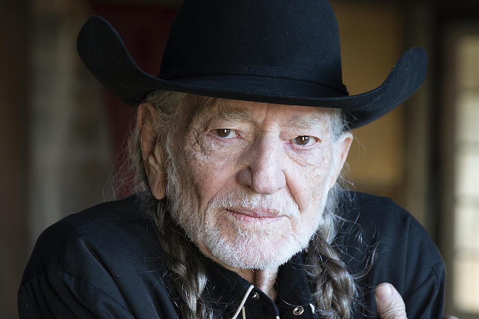 Willie Nelson Announces New Album, Shares Song